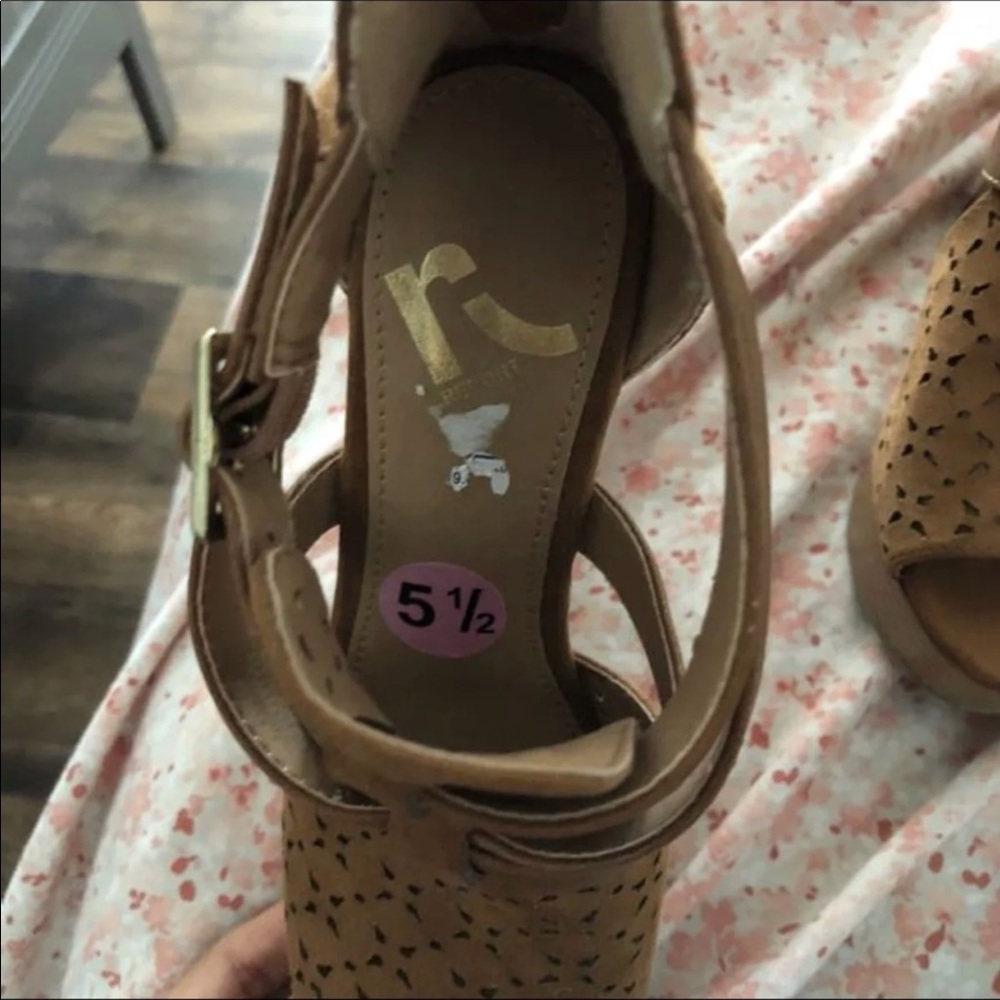 Wedges - Picture 3 of 3
